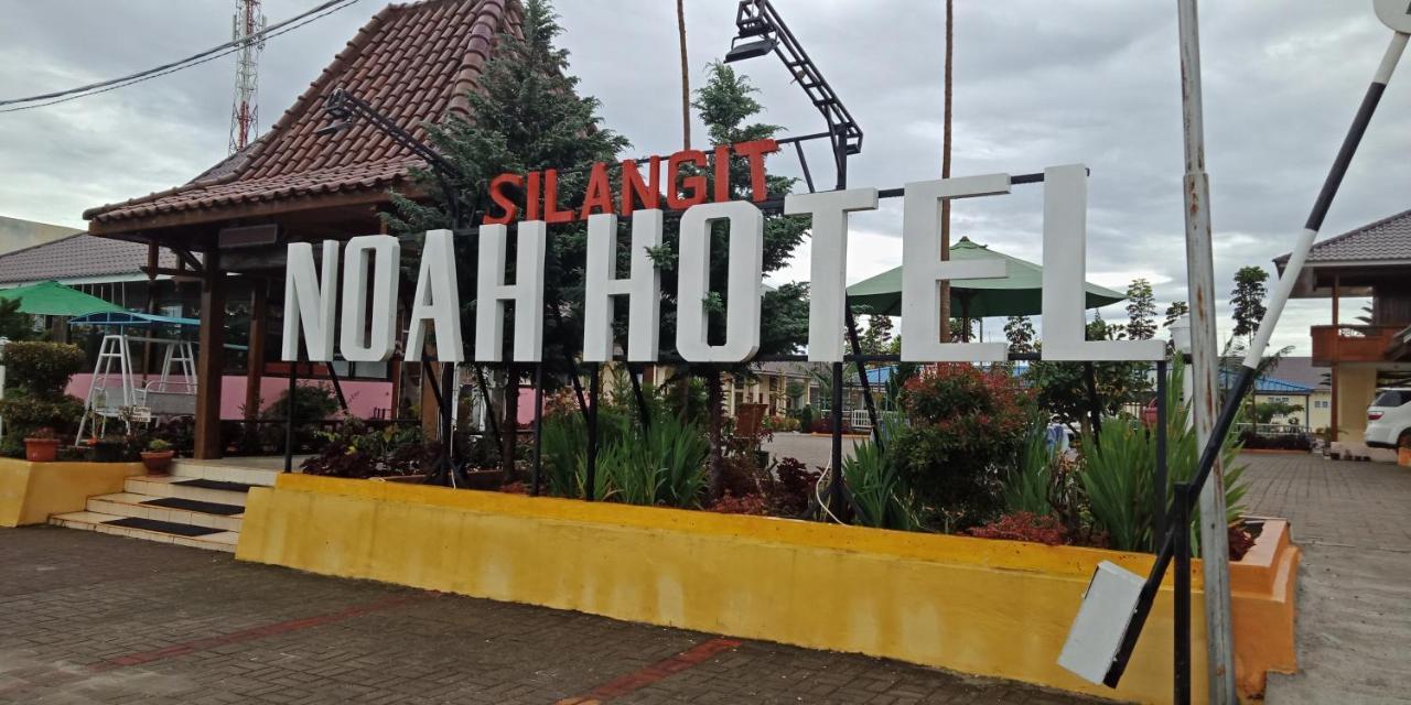 Noah Hotel Silangit Siborongborong Buitenkant foto