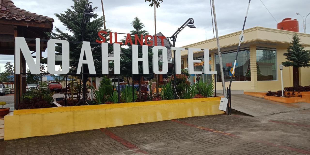 Noah Hotel Silangit Siborongborong Buitenkant foto